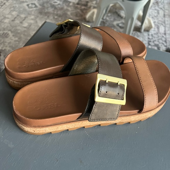 Sorel Shoes - Sorel Roaming Slide Slip on Sandal Brown and Tan Women’s 9.5